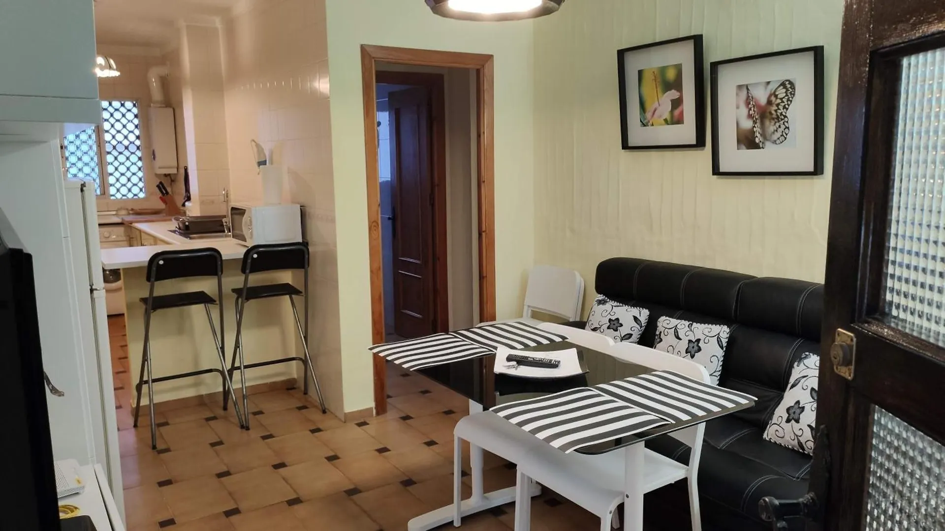 Las Palmeras Zahara Center Zahara de los Atunes Apartment